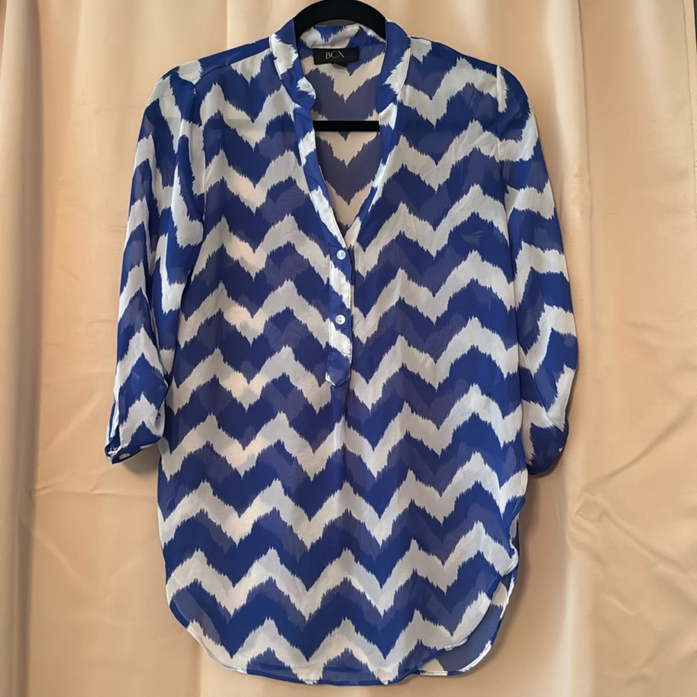 BCX Blue and White 3/4 Sleeve Notched Collar Blouse Women’s Size Medium